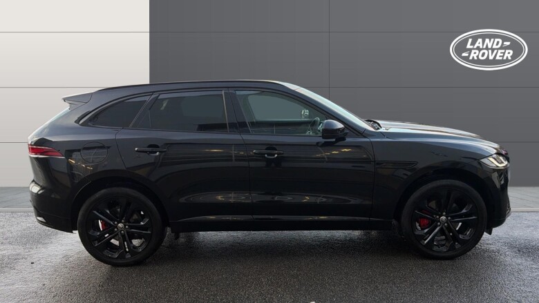 Jaguar F-Pace 2.0 D200 R-Dynamic HSE Black 5dr Auto AWD Diesel Estate